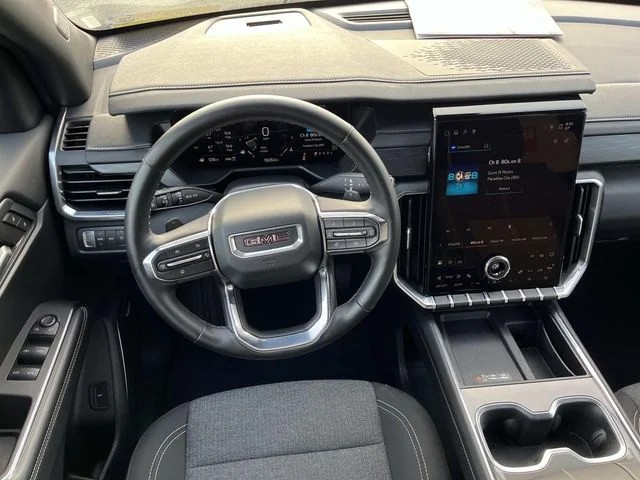 2025 GMC Acadia Elevation photo 12