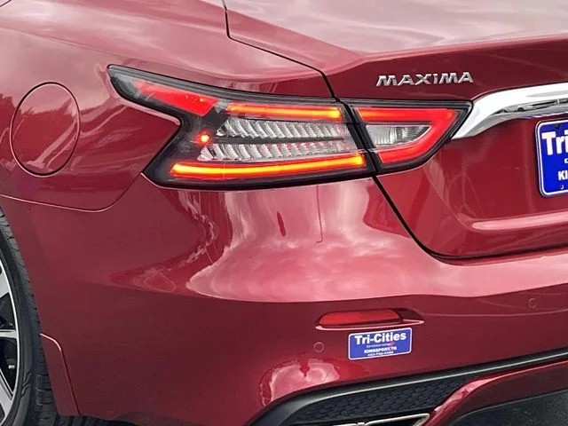 2023 Nissan Maxima SL photo 5