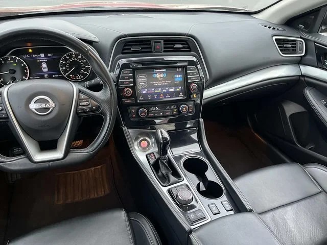 2023 Nissan Maxima SL photo 13