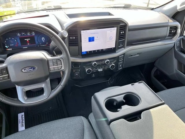 2025 Ford F-150 XLT photo 14