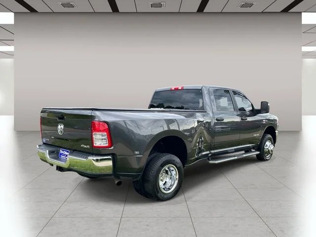 2024 Ram 3500 Big Horn photo 3