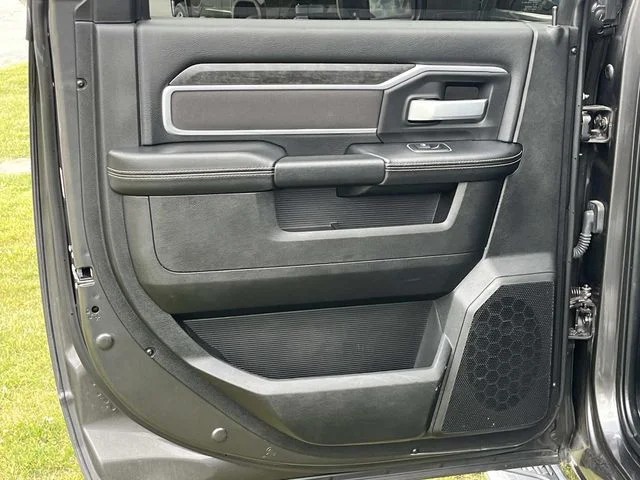 2024 Ram 3500 Big Horn photo 16