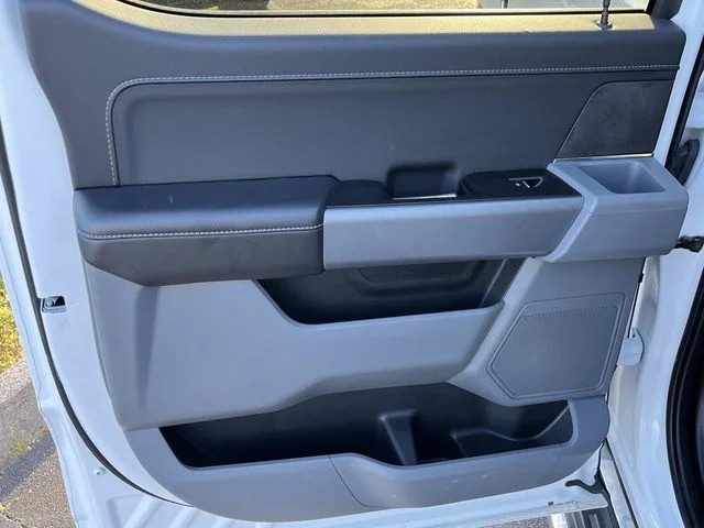 2024 Ford F-150 XLT photo 17