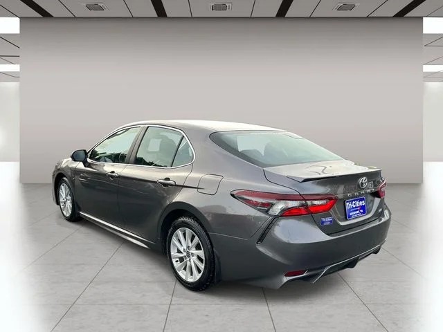 2023 Toyota Camry SE photo 6