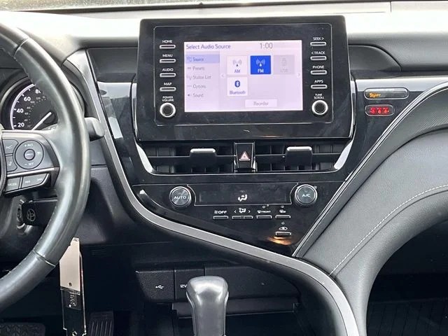 2023 Toyota Camry SE photo 15