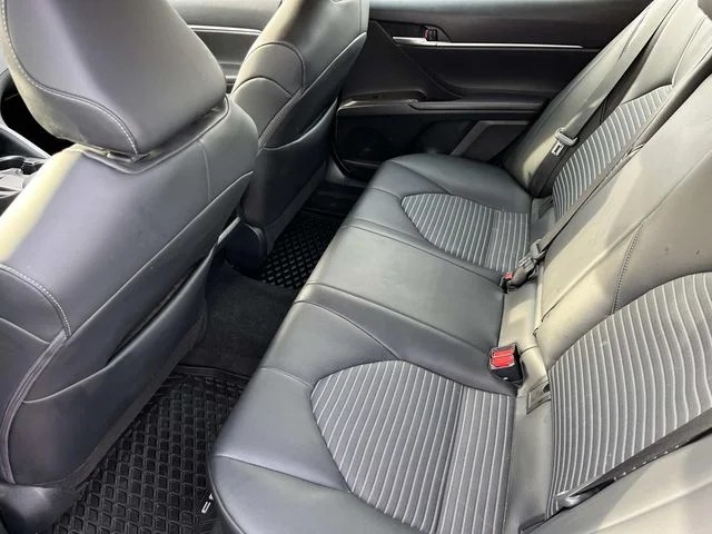 2023 Toyota Camry SE photo 17