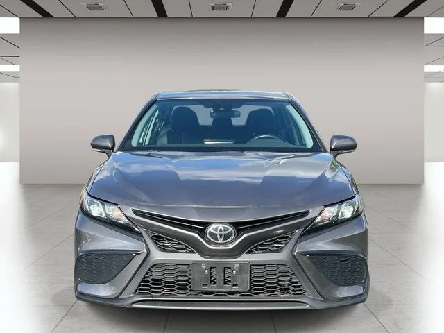 2024 Toyota Camry SE photo 9