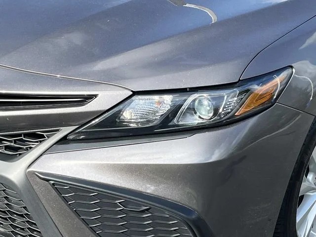 2024 Toyota Camry SE photo 10