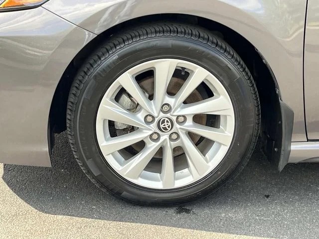 2024 Toyota Camry SE photo 11