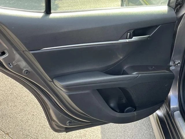 2024 Toyota Camry SE photo 16