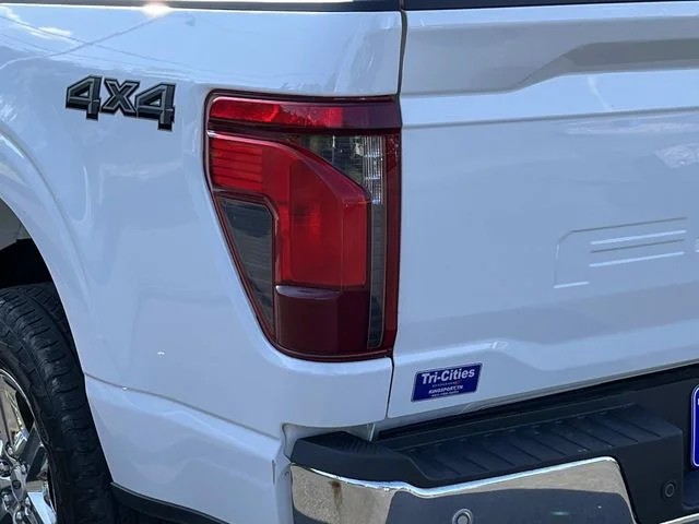 2024 Ford F-150 XLT photo 5