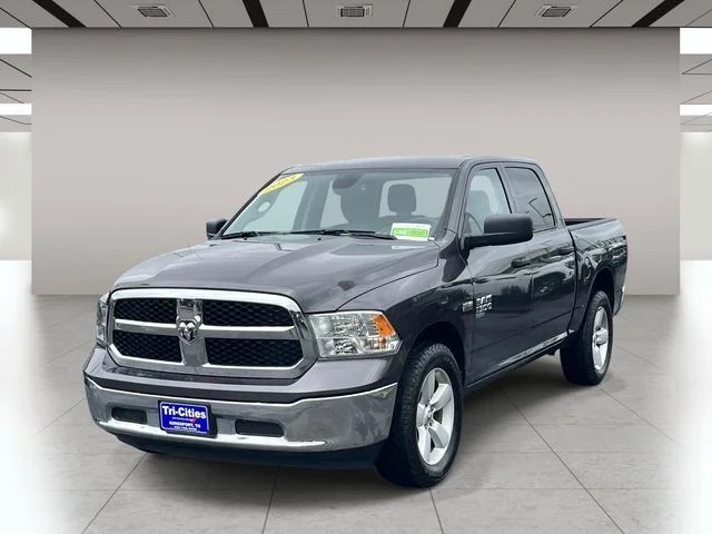 2023 Ram 1500 Classic SLT photo 9