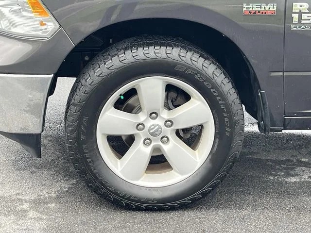 2023 Ram 1500 Classic SLT photo 12