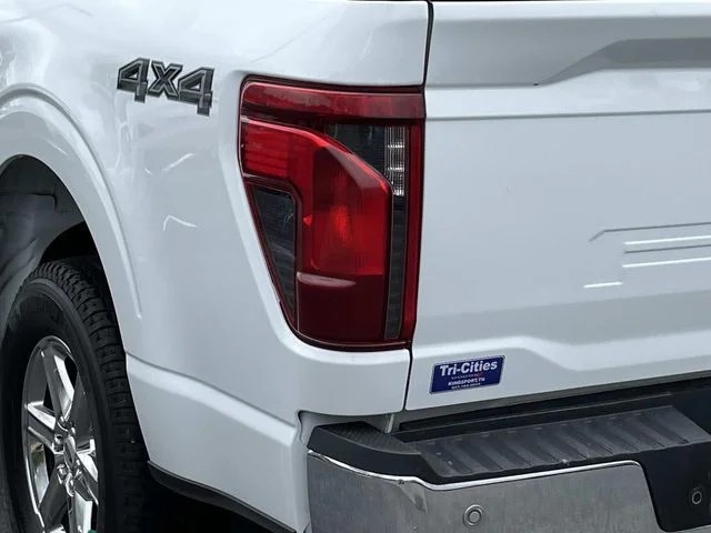 2024 Ford F-150 XLT photo 5