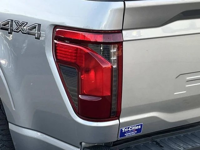 2025 Ford F-150 XLT photo 6