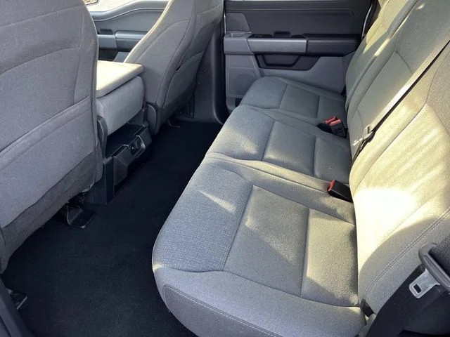 2025 Ford F-150 XLT photo 18