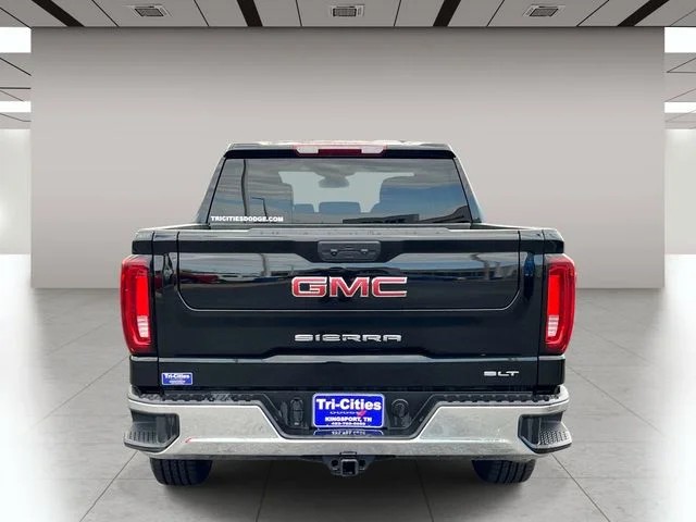 2025 GMC Sierra 1500 SLT photo 4