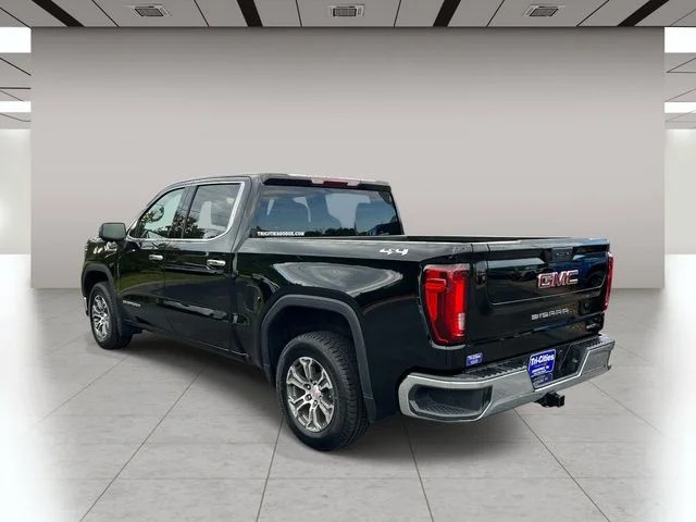 2025 GMC Sierra 1500 SLT photo 6
