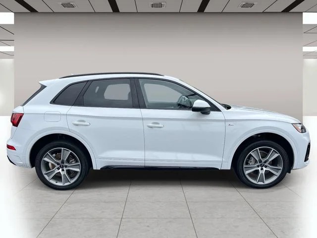 2025 Audi Q5 S LINE PREMIUM photo 2