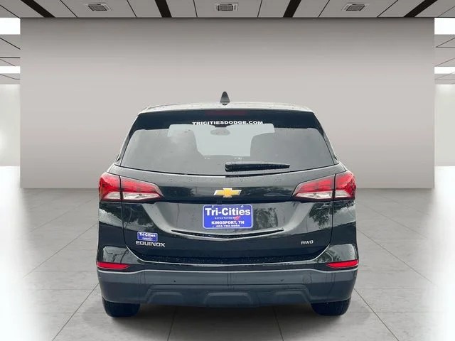 2023 Chevrolet Equinox LS photo 4