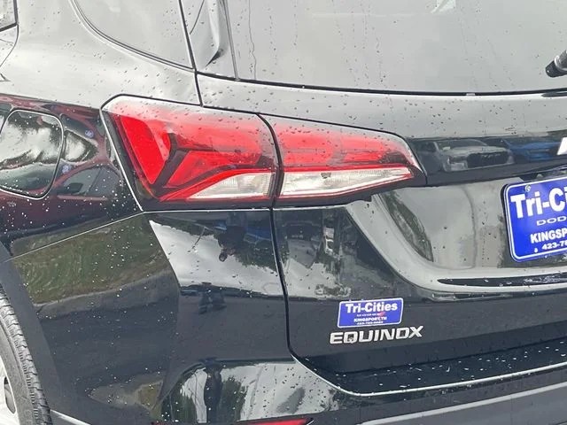 2023 Chevrolet Equinox LS photo 5