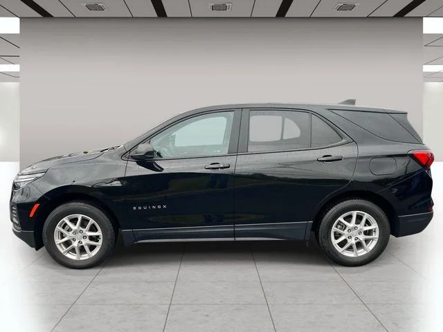 2023 Chevrolet Equinox LS photo 7