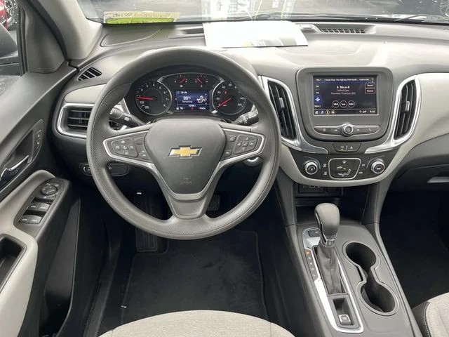 2023 Chevrolet Equinox LS photo 12