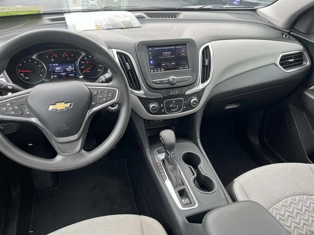 2023 Chevrolet Equinox LS photo 13