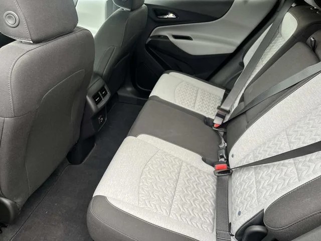 2023 Chevrolet Equinox LS photo 17