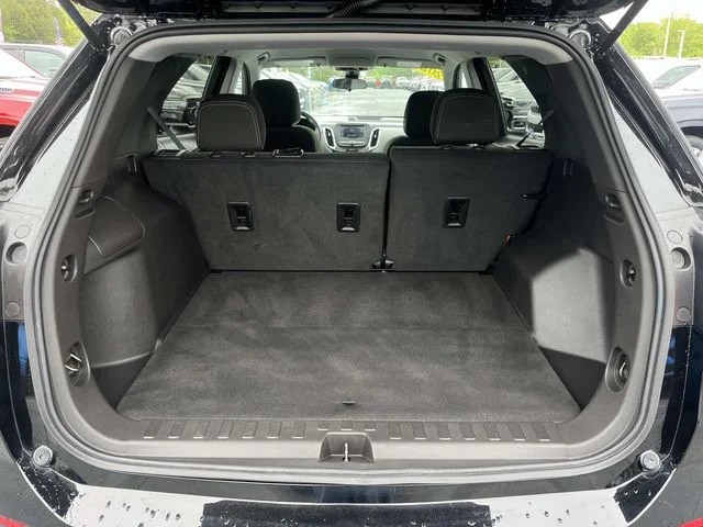 2023 Chevrolet Equinox LS photo 18