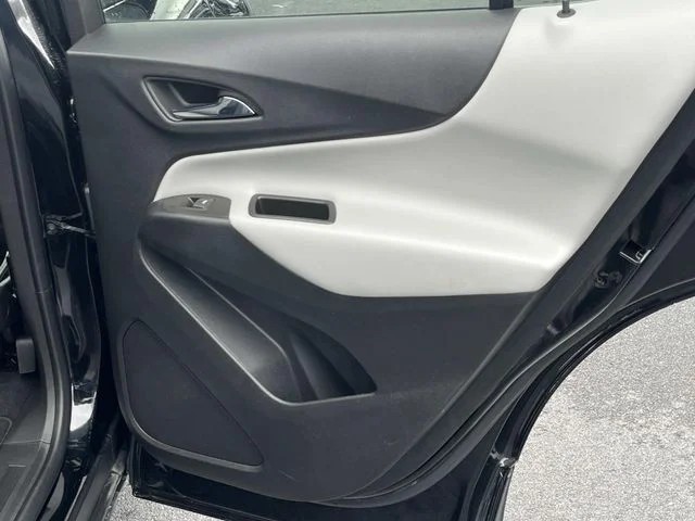 2023 Chevrolet Equinox LS photo 19