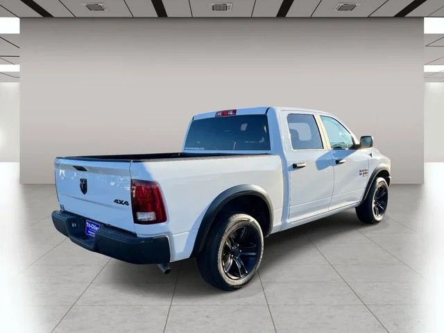2024 Ram 1500 Classic Warlock photo 3