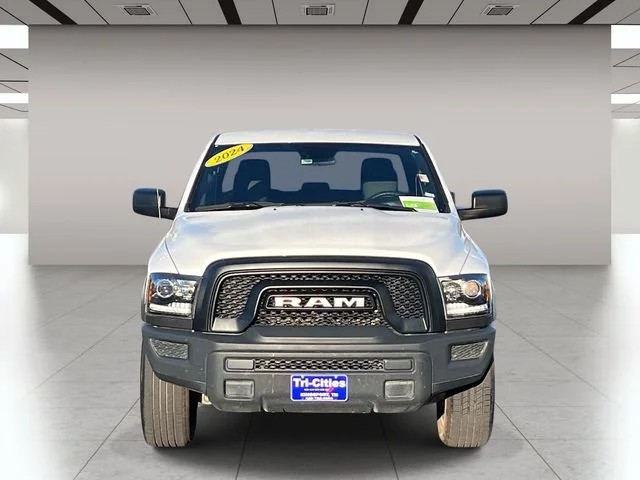 2024 Ram 1500 Classic Warlock photo 9