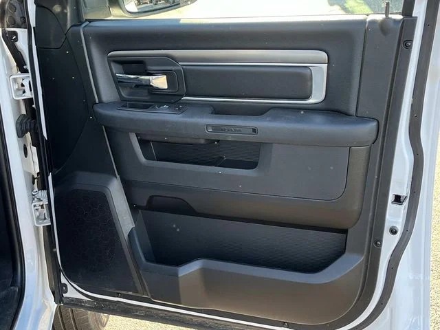 2024 Ram 1500 Classic Warlock photo 20
