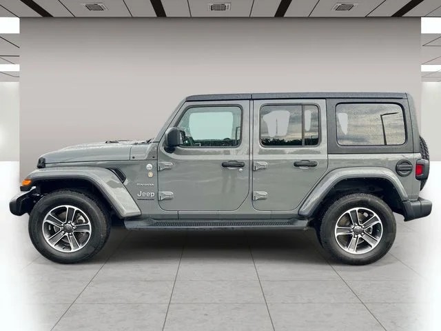 2023 Jeep Wrangler Sahara photo 7