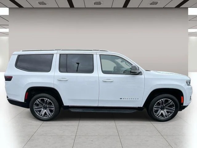 2024 Jeep Wagoneer Series II photo 2