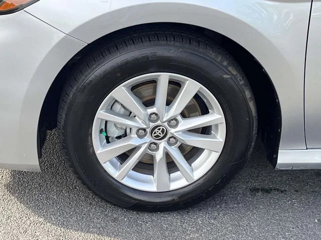 2026 Toyota Camry LE photo 16