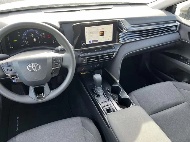 2026 Toyota Camry LE photo 18