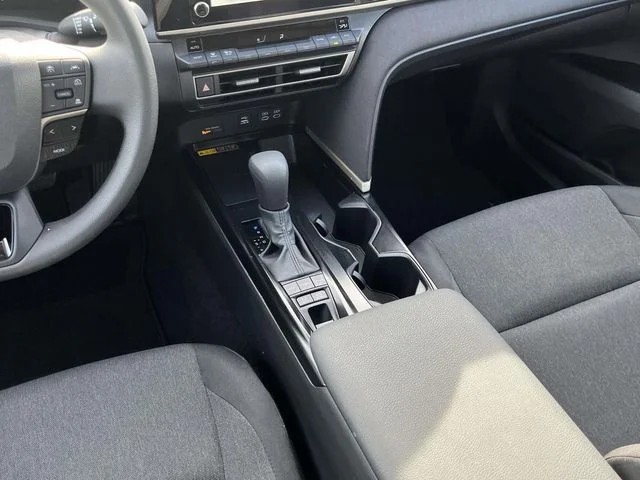 2026 Toyota Camry LE photo 19