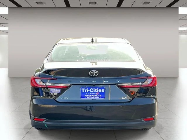 2026 Toyota Camry LE photo 4