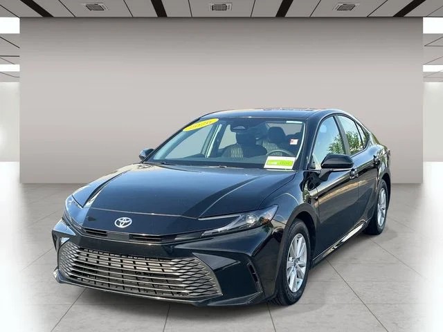 2026 Toyota Camry LE photo 8
