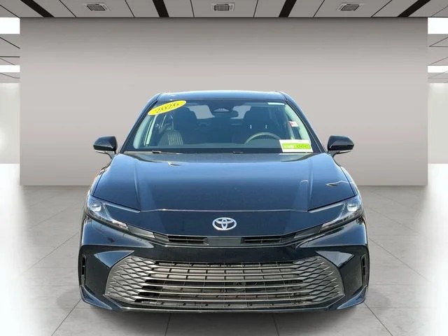 2026 Toyota Camry LE photo 9