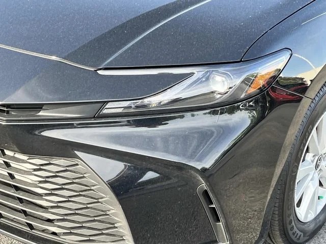 2026 Toyota Camry LE photo 10