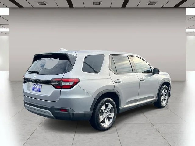 2025 Honda Pilot EX-L photo 3