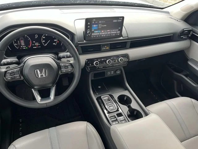 2025 Honda Pilot EX-L photo 13