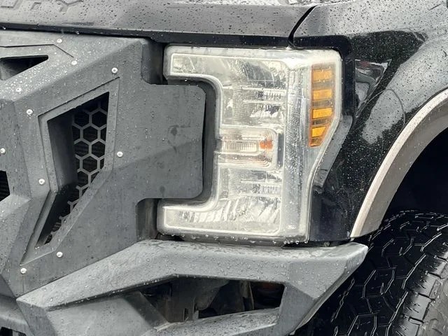2019 Ford F-250SD Lariat photo 11