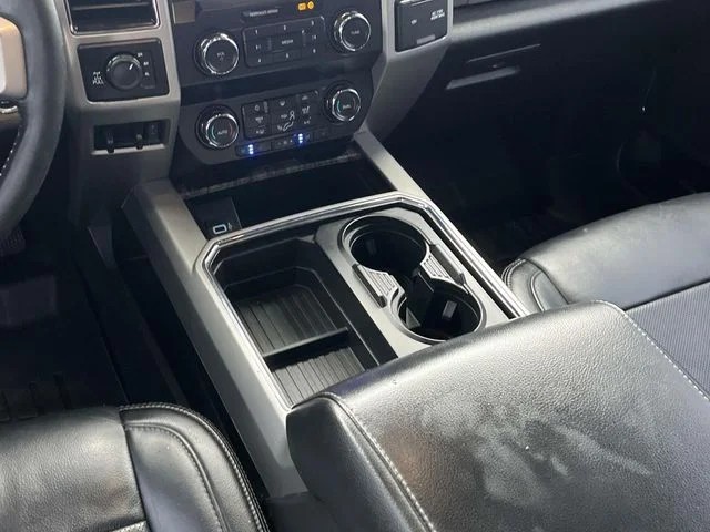 2019 Ford F-250SD Lariat photo 15