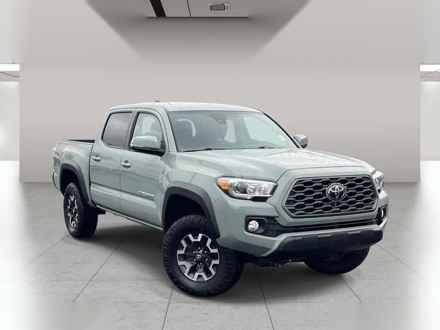 2023 Toyota Tacoma TRD Off-Road photo 1