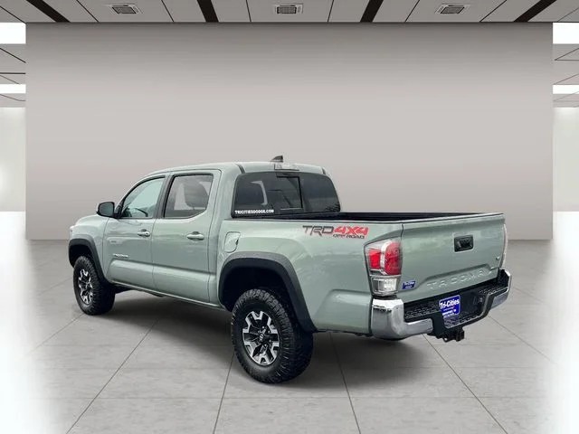 2023 Toyota Tacoma TRD Off-Road photo 6