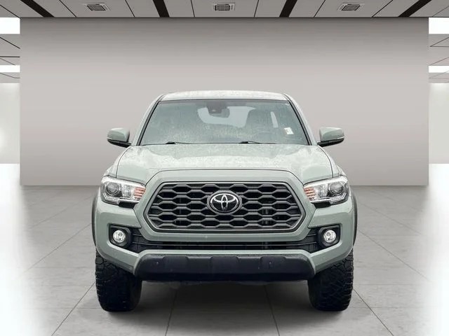 2023 Toyota Tacoma TRD Off-Road photo 9